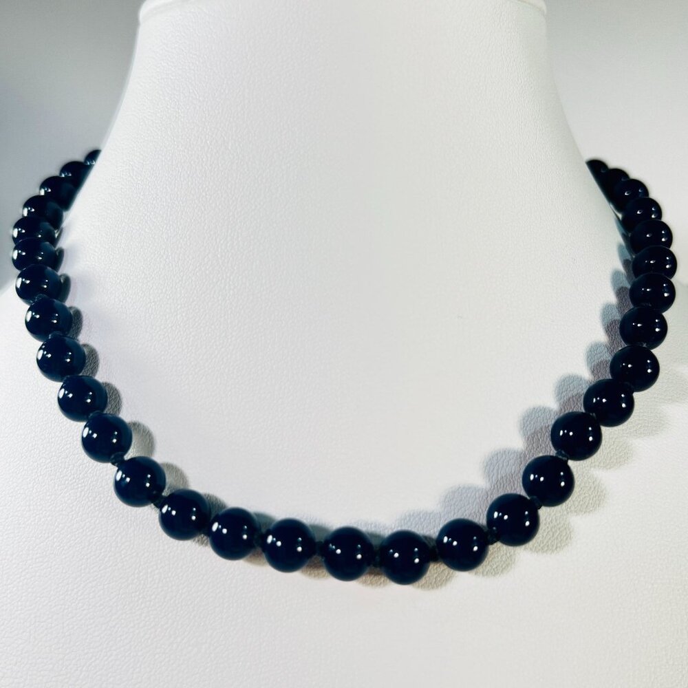Vintage Trifari Beaded Choker Necklace 15.5" Navy Blue Lucite 8mm Knotted Signed